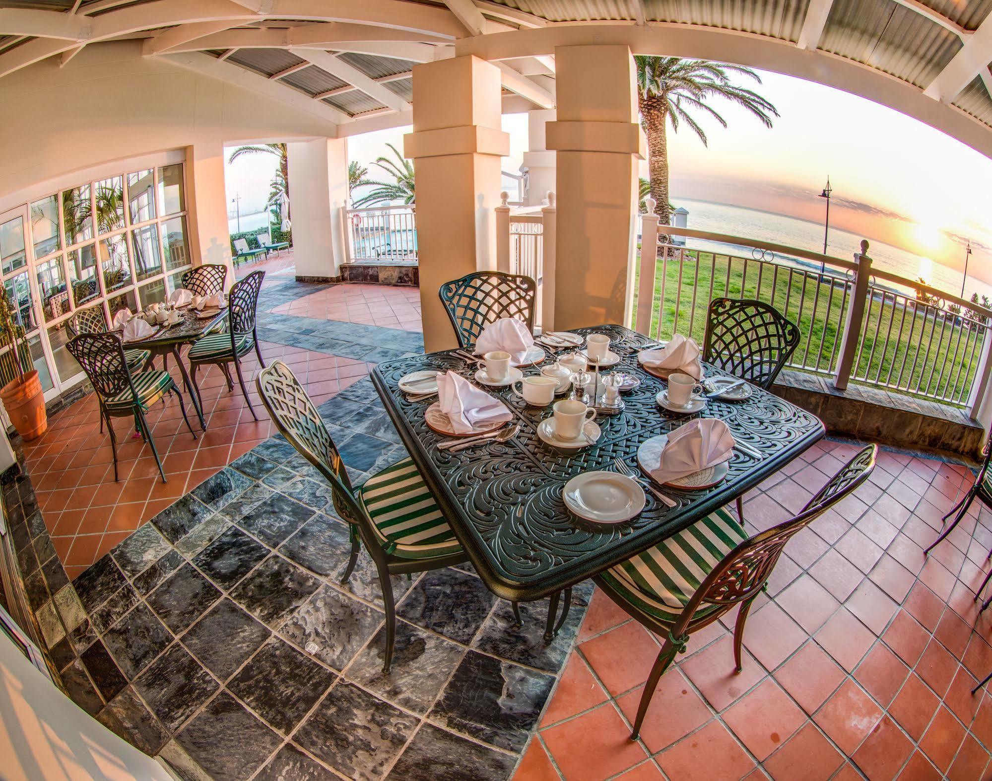 Courtyard Hotel Gqeberha Port Elizabeth Exterior photo